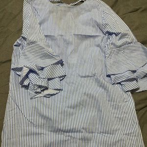 Women’s white and blue ruffle sleeve dress